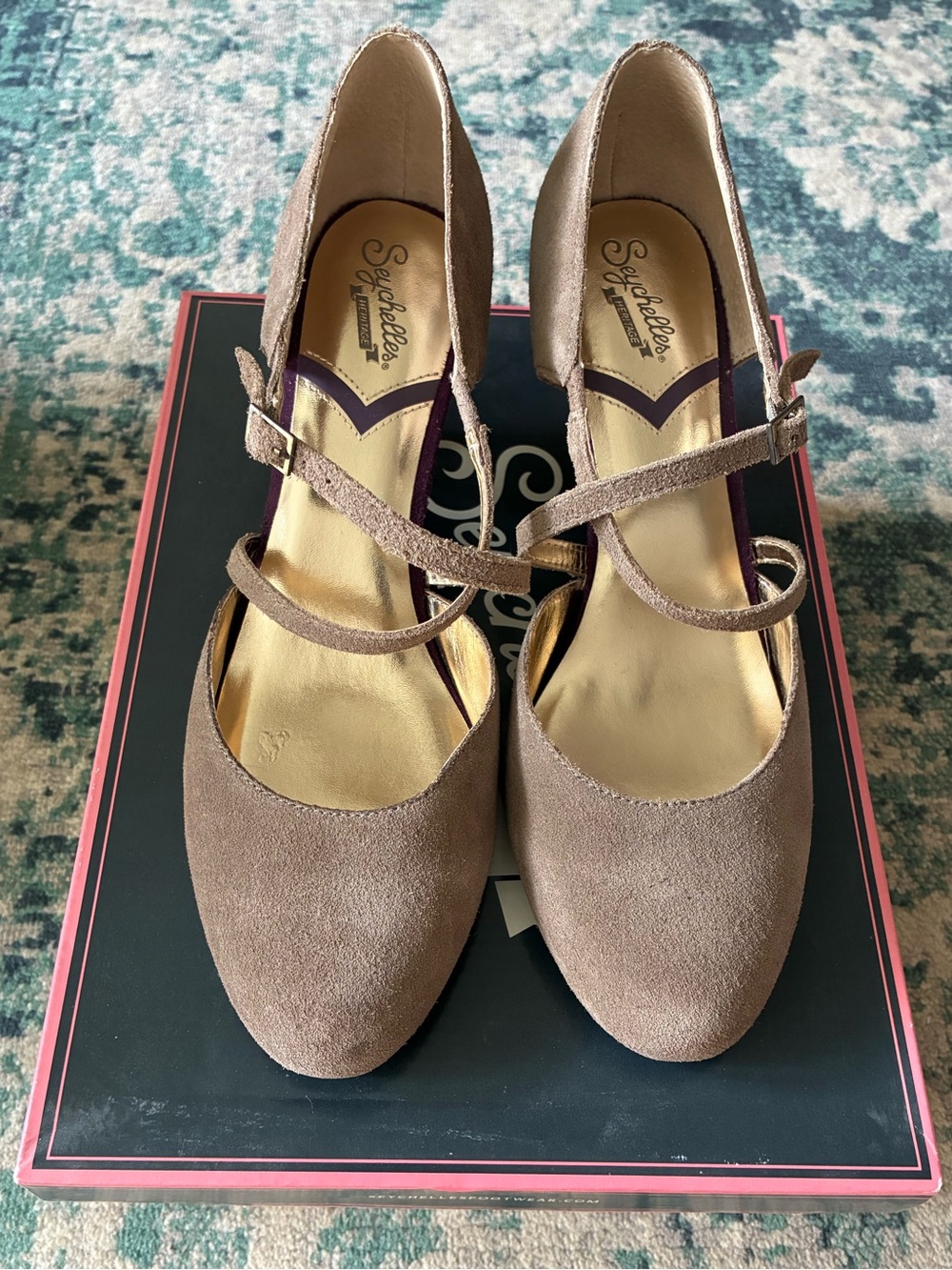 Seychelles “Crying Shame” Tan Suede Strappy Pumps, sz 9.5
